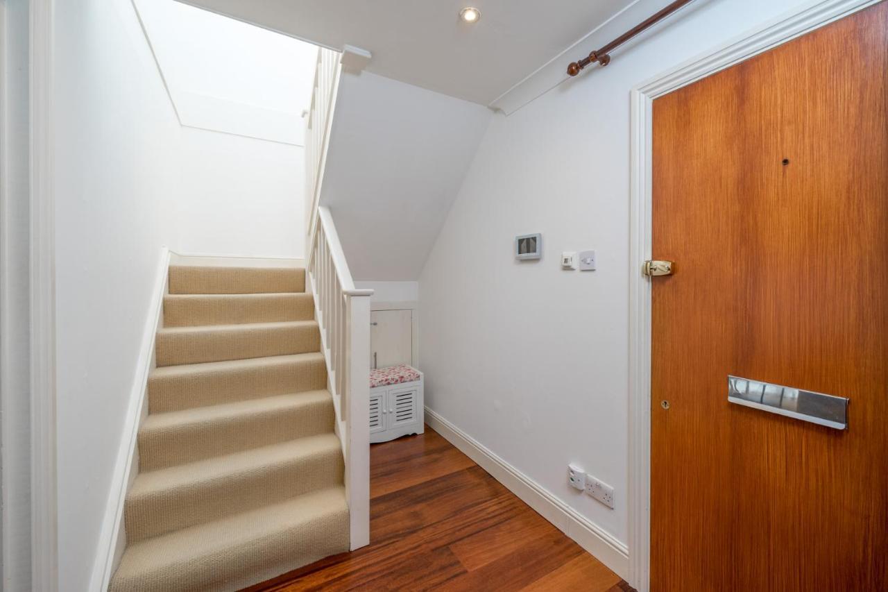 Crossharbour Canary Wharf 2 Bed Duplex Apartment London Bagian luar foto