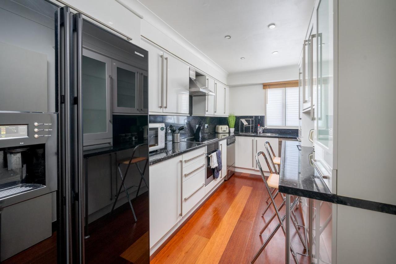 Crossharbour Canary Wharf 2 Bed Duplex Apartment London Bagian luar foto
