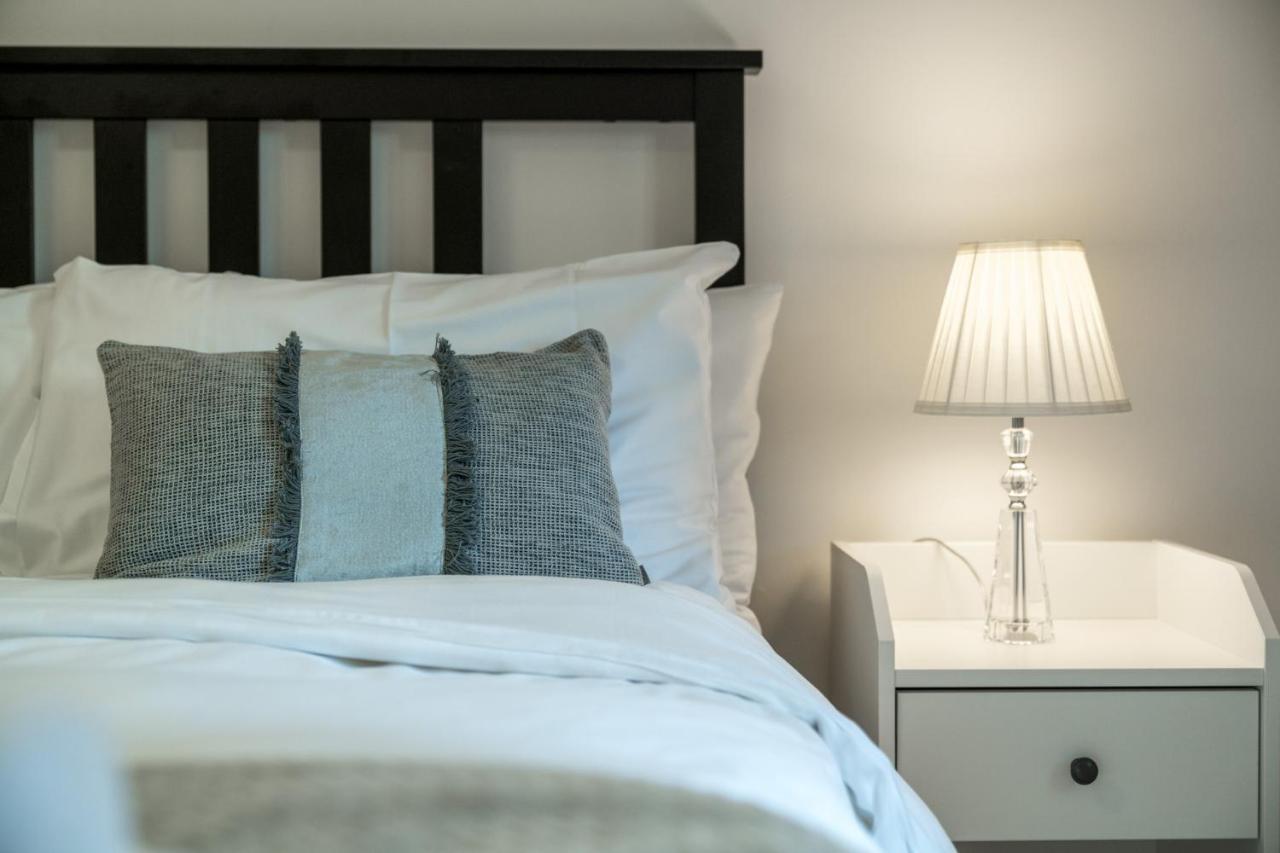 Crossharbour Canary Wharf 2 Bed Duplex Apartment London Bagian luar foto